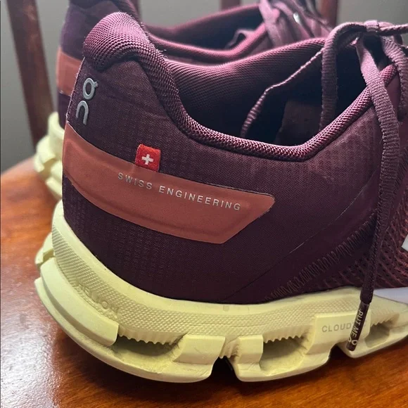 On Cloud Running Men’s Sneakers Size 10 - Picture 2 of 16